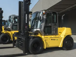 Bild einer Mietmaschine vom Typ 8 Tonnen Diesel | Hyundai 80D-9 6000 mm