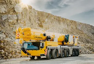 Vorschaubild 3 einer Mietmaschine vom Typ Mobile crane 300 tons | Liebherr LTM 1300 6.3