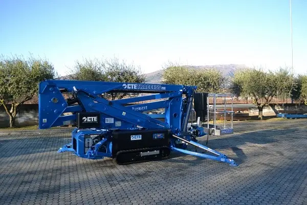 Bild 1 einer Mietmaschine vom Typ KGTB-200 | CTE TRACCESS 200