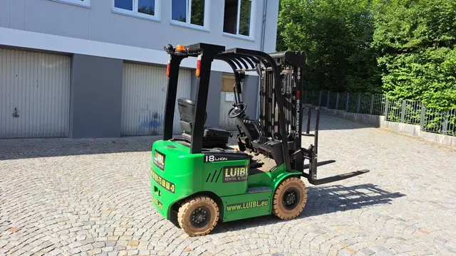 Bild 2 einer Mietmaschine vom Typ 1.8 tons electric four-wheeler | EP EFL181 4800 mm