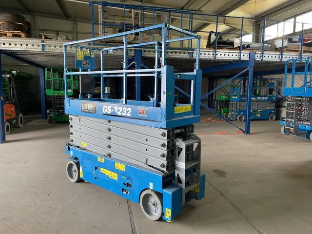 Bild 1 einer Mietmaschine vom Typ SBE-115N | Genie GS 3232
