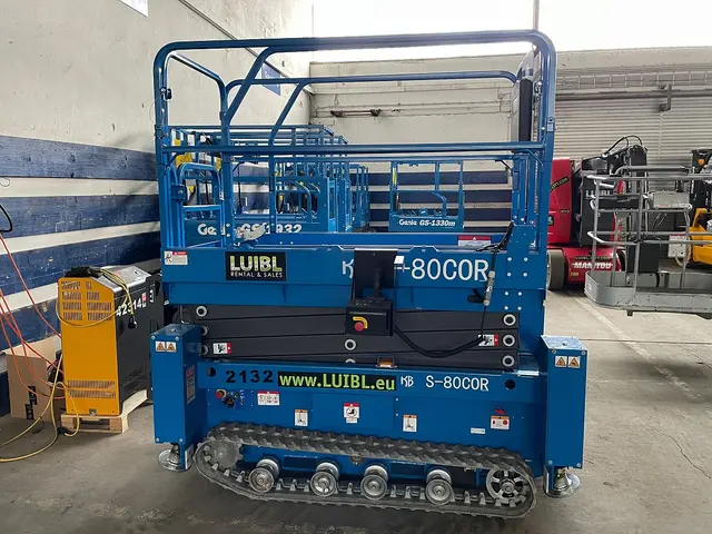 Bild 1 einer Mietmaschine vom Typ SBE-080C | KB Lift S-80COR