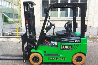 Bild einer Mietmaschine vom Typ 2 Tonnen Elektro Vierrad | EP CPD20L1 4800 mm