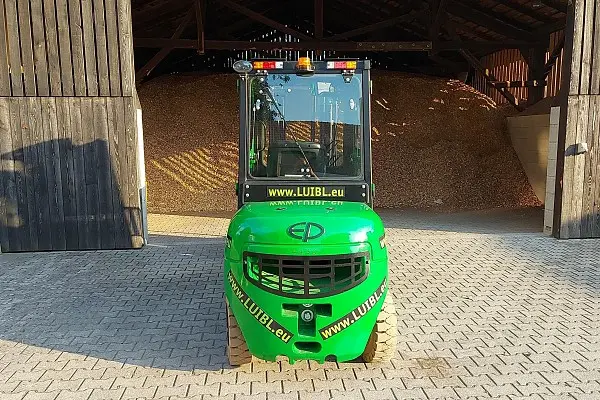Bild 2 einer Mietmaschine vom Typ 3,5 Tons Electric | EP EFL352 4800 mm