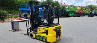 Vorschaubild 2 einer Mietmaschine vom Typ 1.8 tonne electric tricycle | Hyundai 18BT-9 5500 mm