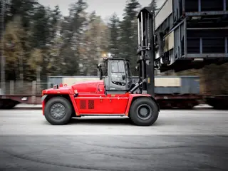 Bild einer Mietmaschine vom Typ Kalmar DCG330-12