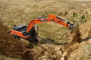 Vorschaubild 1 einer Mietmaschine vom Typ 30 Tons Crawler Excavator | Doosan DX-300LC-5