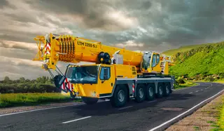 Bild einer Mietmaschine vom Typ Mobilkran 100 Tonnen | Liebherr LTM 1100 5.3