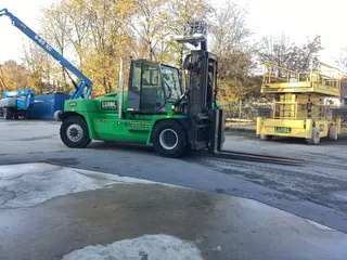 Vorschaubild 1 einer Mietmaschine vom Typ Kalmar DCG 160-12, Lastschwerpunkt 1200mm, Triplex