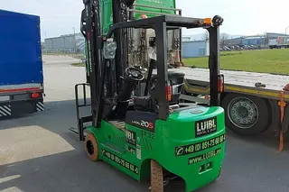Vorschaubild 2 einer Mietmaschine vom Typ 2 tonns electric four-wheeler | EP CPD20L1S 6000 mm