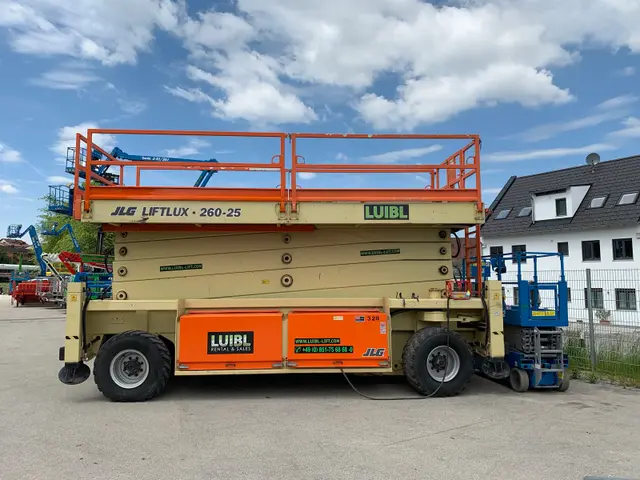 Bild 0 einer Mietmaschine vom Typ SBD-280 | JLG Liftlux 260-25