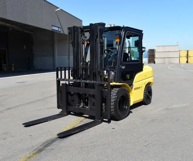 Bild 0 einer Mietmaschine vom Typ 5 tonne diesel | Hyundai 50DA-9 5980 mm