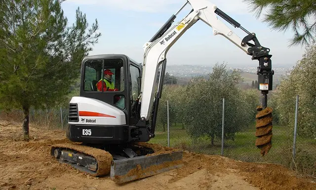 Bild 1 einer Mietmaschine vom Typ 3.5 Ton Mini Excavator | Bobcat E35