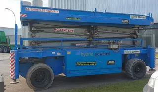 Vorschaubild 2 einer Mietmaschine vom Typ SBH-270 | Holland Lift M250HYL25 Combistar 4WD P/N