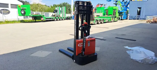 Bild 3 einer Mietmaschine vom Typ 1,2 Tonnen HH | EP ESL 122 2700 mm