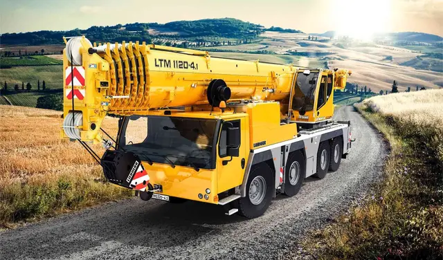 Bild 3 einer Mietmaschine vom Typ Mobile crane 120 tons | Liebherr LTM 1120-4.1