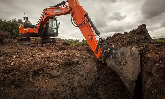 Bild 2 einer Mietmaschine vom Typ 14 Tonnen Kettenbagger | Doosan DX-140LC-5