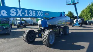 Picture of a rental machine of the type TB-432X | Genie SX-135XC