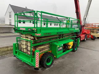 Vorschaubild 2 einer Mietmaschine vom Typ SBD-337 | Holland Lift Megastar G320