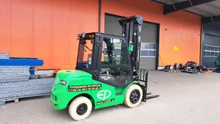 Vorschaubild 2 einer Mietmaschine vom Typ 3,8 Tonnen Elektro Gabelstapler | EP EFL382X5 6000 mm
