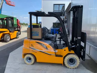 Bild einer Mietmaschine vom Typ 3,5 Tonnen Elektro | Maximal Forklift FBA35-JZ 4500 mm