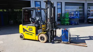 Vorschaubild 1 einer Mietmaschine vom Typ 3 Tonnen Elektro | Hyundai 30BH-9 6000 mm