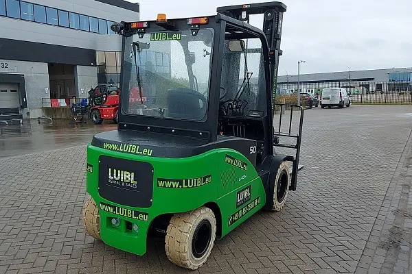 Bild 3 einer Mietmaschine vom Typ 5 Tons Electric | EP CPD50F8 Li 6000 mm
