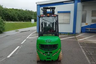 Vorschaubild 2 einer Mietmaschine vom Typ 3,5 Tons Electric | EP EFL352 6000 mm