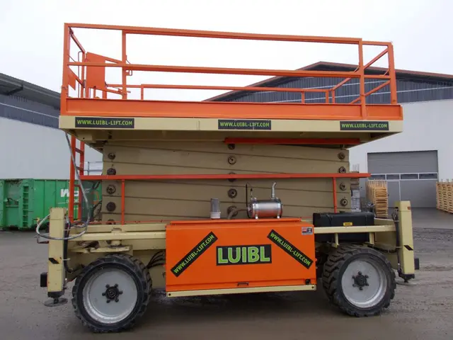 Bild 0 einer Mietmaschine vom Typ SBD-223 | JLG Liftlux 203-24