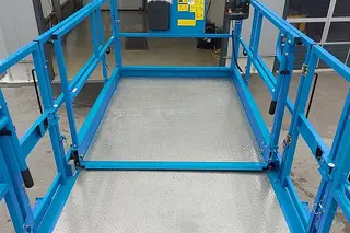Vorschaubild 2 einer Mietmaschine vom Typ SBD-148 | Genie GS 4390RT