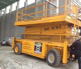 Vorschaubild 2 einer Mietmaschine vom Typ SBD-230 | JLG Liftlux 210-25