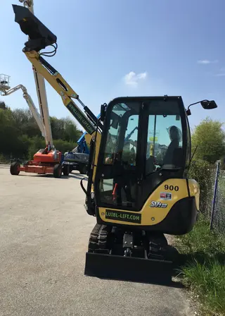 Vorschaubild 3 einer Mietmaschine vom Typ 1.8 tonne mini excavator | Yanmar SV18