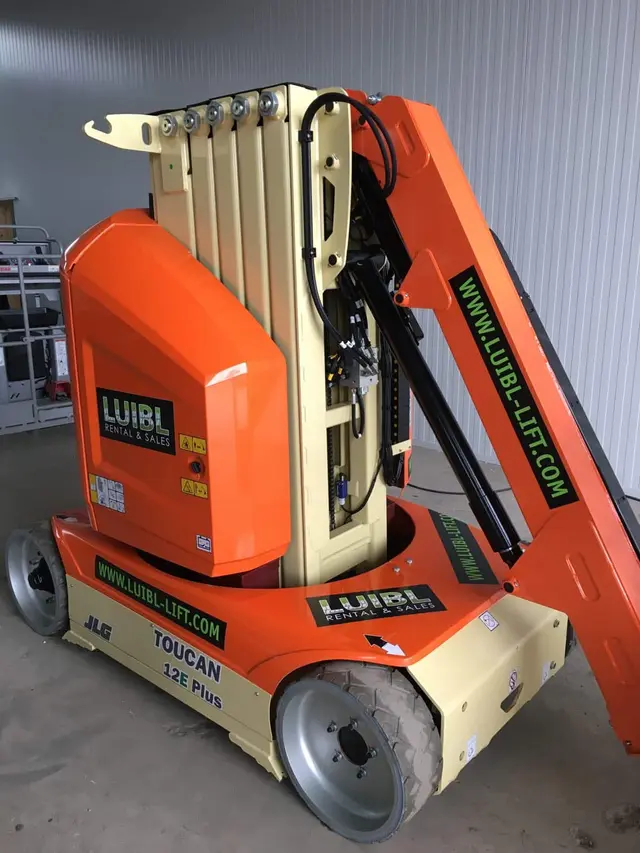 Bild 1 einer Mietmaschine vom Typ MB-126 | JLG Toucan 12E Plus