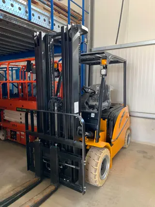 Vorschaubild 4 einer Mietmaschine vom Typ 3.5-tonne Electric Forklift | Maximal FBA35-JZ 4500 mm