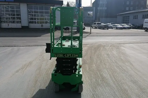 Bild 1 einer Mietmaschine vom Typ SBE-100 | KB Lift S-100N