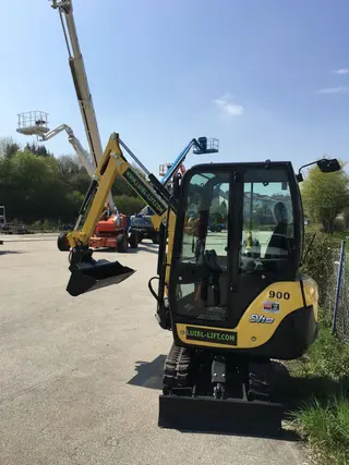 Vorschaubild 1 einer Mietmaschine vom Typ 1.8 tonne mini excavator | Yanmar SV18