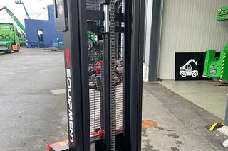 Vorschaubild 2 einer Mietmaschine vom Typ 1,2 Tonnen HH | EP ESL 122 2700 mm