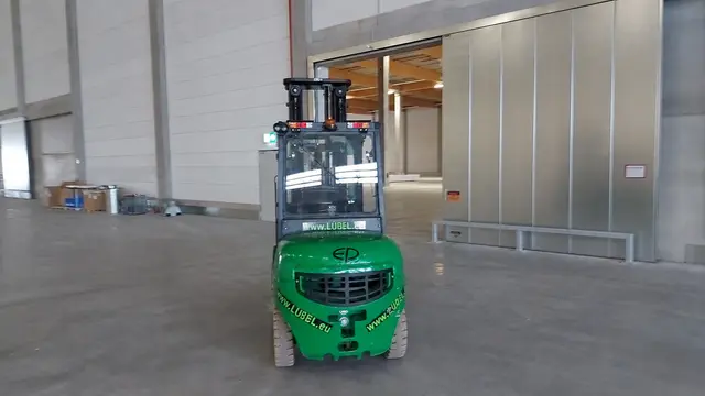 Bild 3 einer Mietmaschine vom Typ 3,5 Tonnen Elektro | EP EFL352 6000 mm
