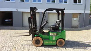 Zdjęcie wypożyczonej maszyny tego typu 1,8 ton elektryczny четырехколесный rower | EP EFL181 4800 mm