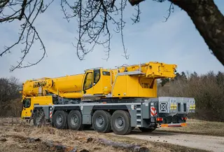 Zdjęcie wypożyczonej maszyny tego typu Mobilny żuraw o udźwigu 160 ton | Liebherr LTM 1160 5.2