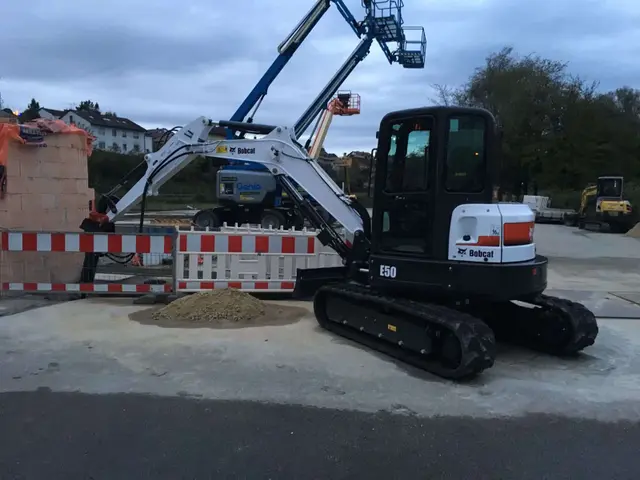 Bild 1 einer Mietmaschine vom Typ 5 Tonnen Kompaktbagger | Bobcat E50