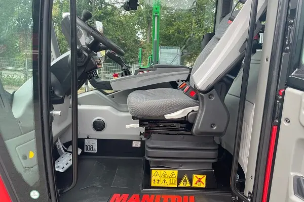 Bild 3 einer Mietmaschine vom Typ TSR-6026 | Manitou MRT 2660