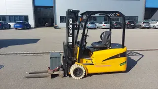Picture of a rental machine of the type 2 tonne electric three-wheeler | Maximal Forklift FB20S-MJZ 4500 mm