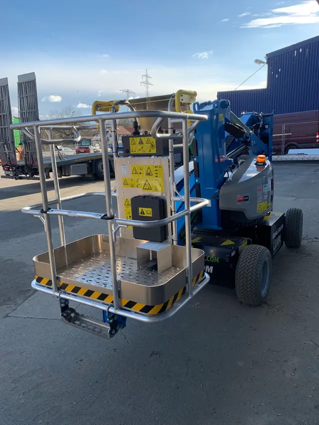Bild 4 einer Mietmaschine vom Typ GTE-120L | Genie Z33/18