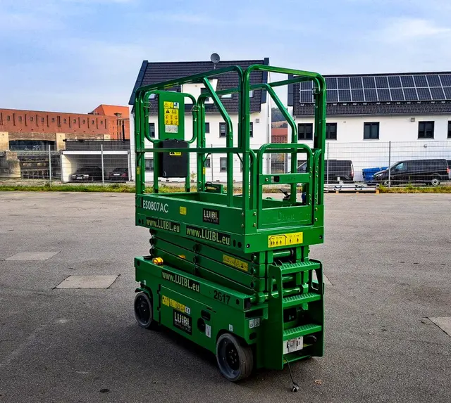 Bild 3 einer Mietmaschine vom Typ SBE-078 | Magni ES0807AC