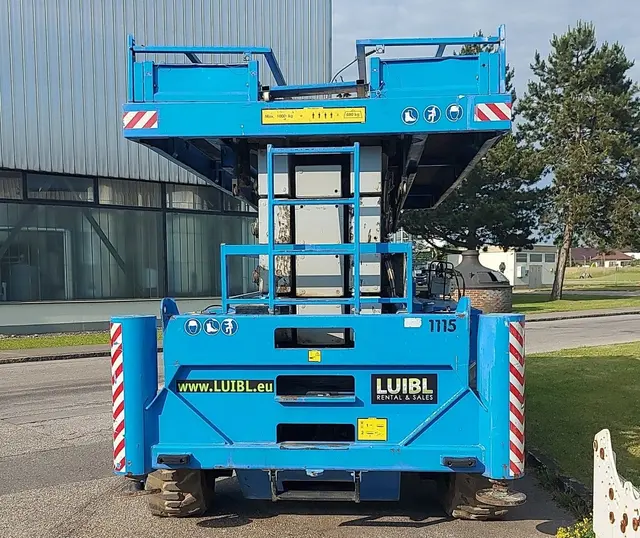 Bild 1 einer Mietmaschine vom Typ SBH-270 | Holland Lift M250HYL25 Combistar 4WD P/N