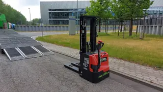 Bild einer Mietmaschine vom Typ 1,6 Tonnen HH | EP ES16-16WA 4300 mm