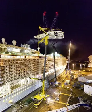 Vorschaubild 1 einer Mietmaschine vom Typ Mobile crane 750 tons | Liebherr LTM 1750 9.1