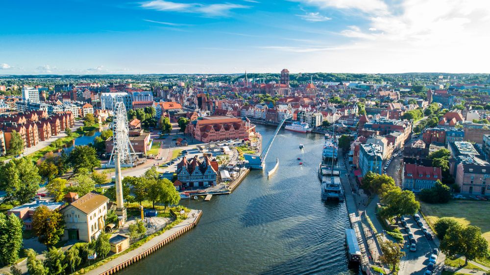Arbeitsbühnen mieten Danzig (Gdańsk) – Höhenzugang für Hafen, Werft und Metropolregion