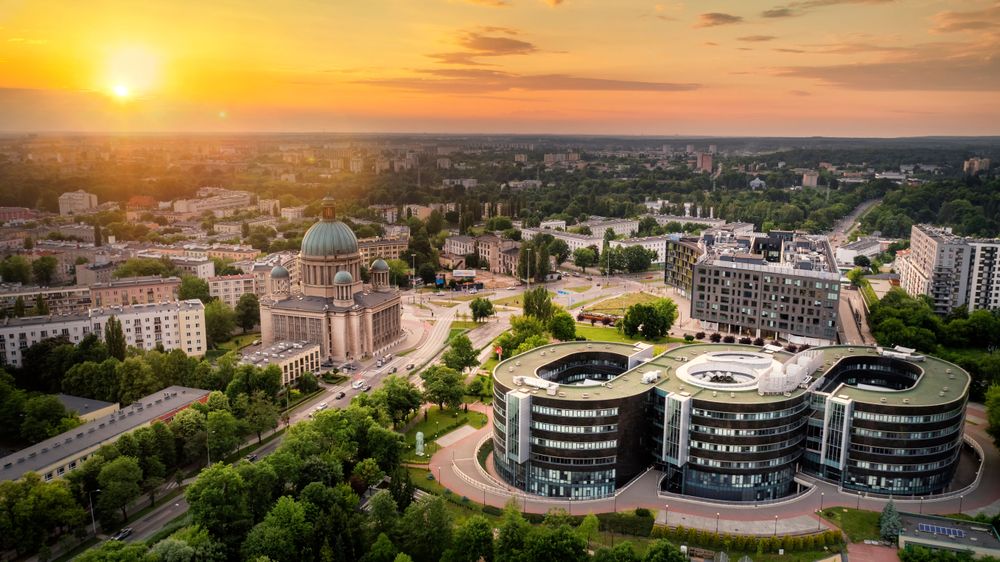 Arbeitsbühnen mieten Łódź (Lodsch) – Höhenzugang für Polens Industriemetropole